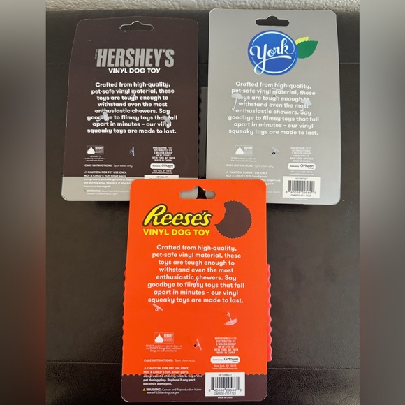Dog Chew Toys Reese’s Hershey’s Vinyl Squeaky Dog Toys Chew Toy Set Brand New - Picture 2 of 5